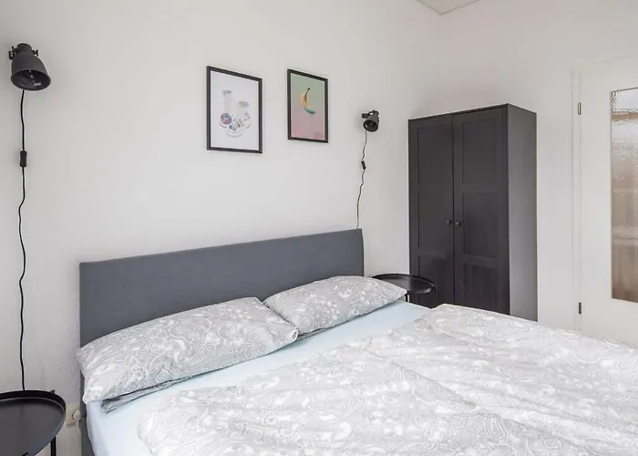 Spacious 2 Br Apartamento *